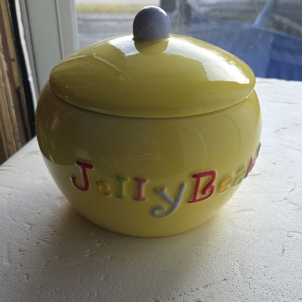 Yellow Jelly Bean Ceramic Jar Cookie ? Jar Lilian Vernon